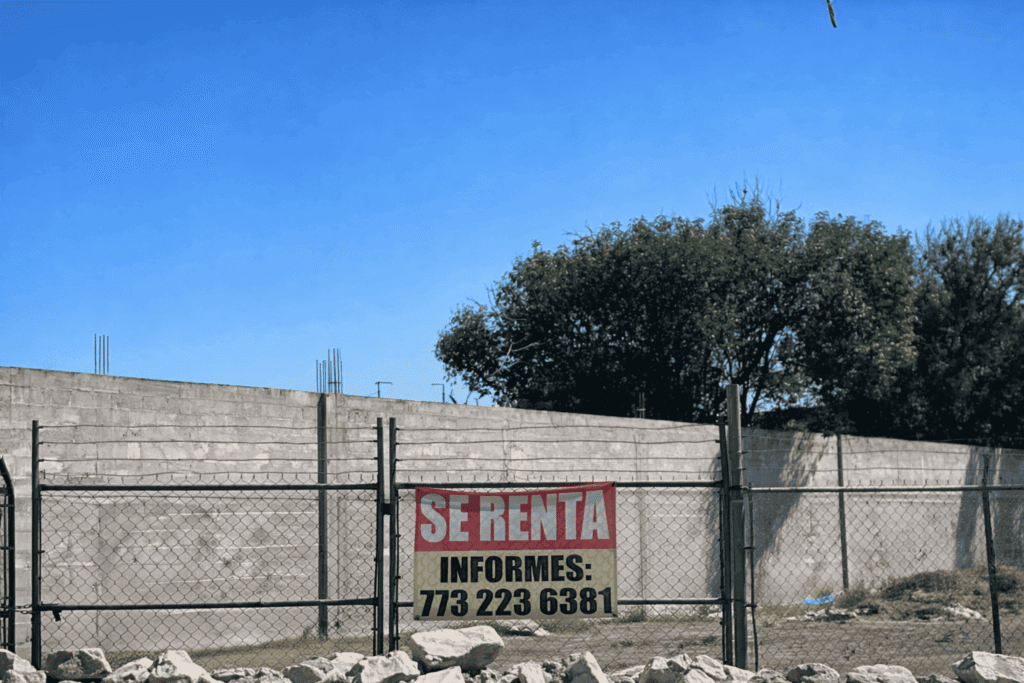 Terreno en renta o venta en vía comercial en Tula de Allende, Hidalgo,